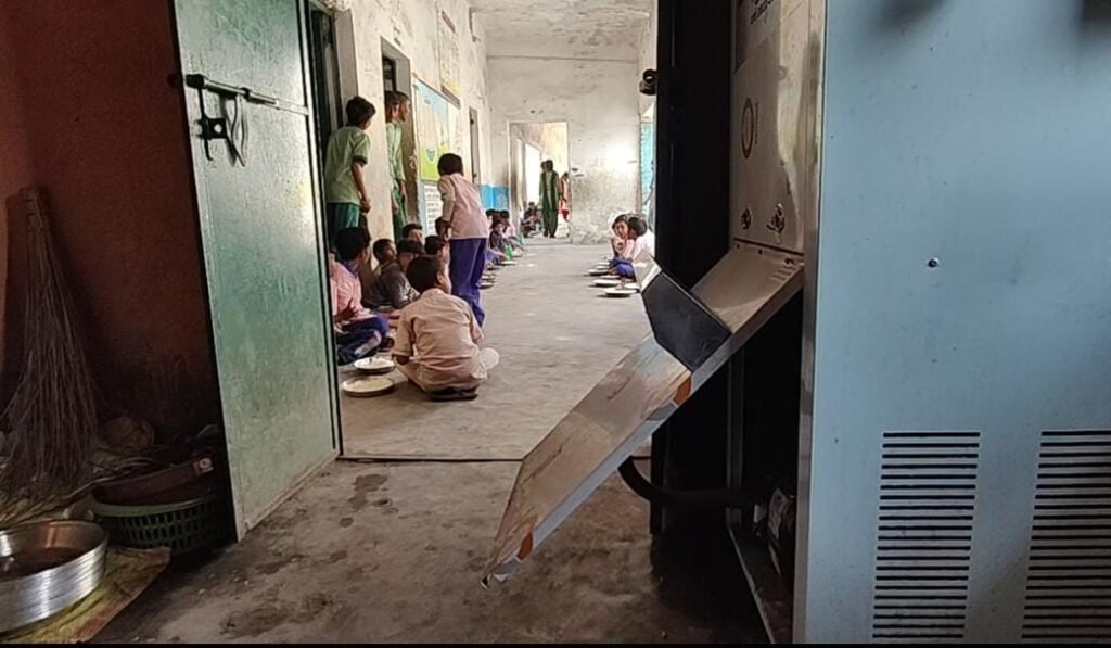 शिवलीबाड़ी स्थित मध्य विद्यालय पोटारी में चौथी बार हुई चोरी, शिक्षक हलकान…