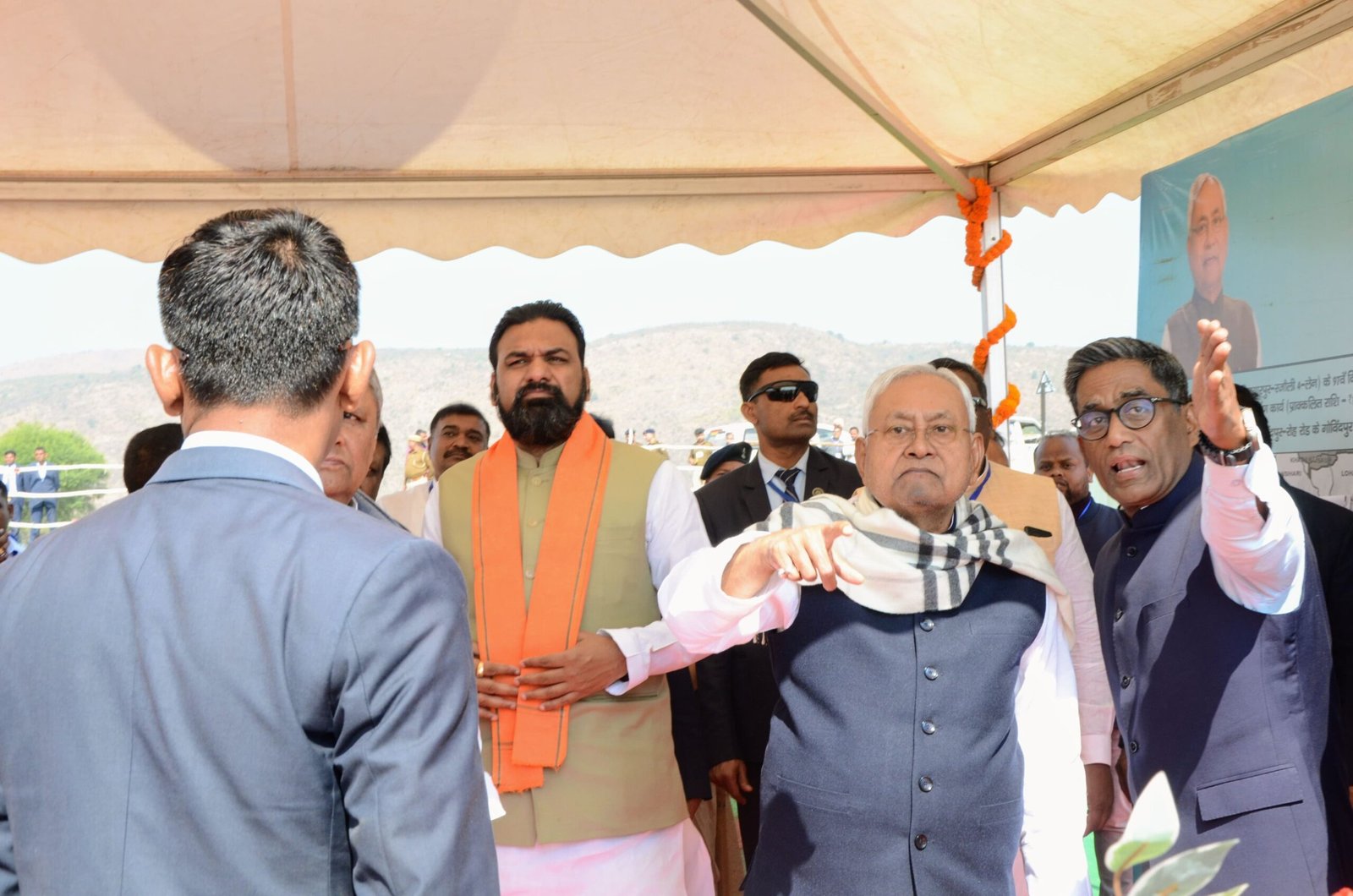 नवादा में CM नीतीश की प्रगति यात्रा, करोड़ों की योजनाओं की दी सौगात, अधिकारियों के साथ करेंगे समीक्षा बैठक…