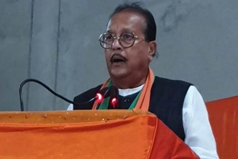 केंद्रीय अनुदान में गिरावट पर हेमंत सोरेन सरकार गंभीर, निर्मला सीतारमण से मिलेंगे झारखंड के वित्त मंत्री राधाकृष्ण किशोर…