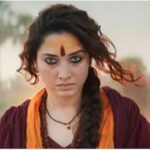 अभिनेत्री तमन्ना भाटिया ने फिल्म ओडेला 2 का टीजर लांच किया,संगम में लगाई डुबकी…