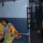 Dhanbad News: अधिकांश खाली सीट के साथ दो घंटे के अंदर दो कुंभ स्पेशल ट्रेनें चली…