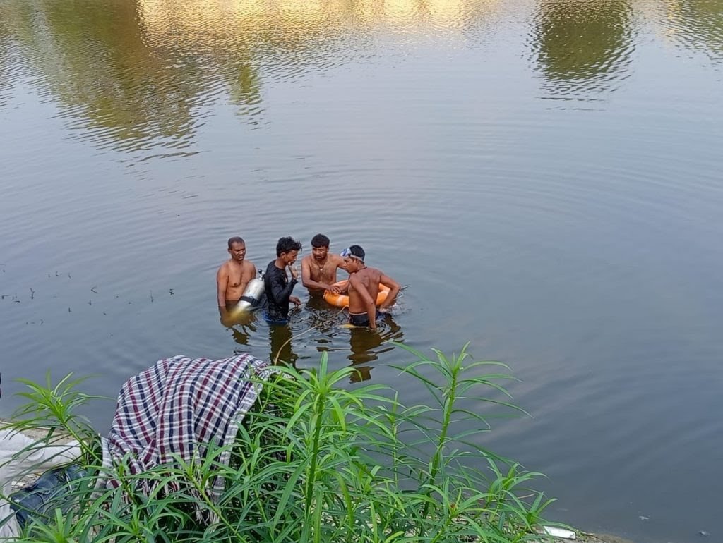 Bokaro News : बोकारो डीसी के घर में काम करने वाली महिला ने की आभूषणों की चोरी…