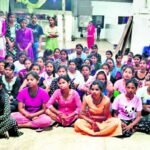 Dhanbad News :दक्षिण 24 परगना में 15 दिनों से कंपनी के अंदर फंसी पंचेत की एक सौ युवतियां…