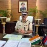 डीजीपी का आदेश, वर्दी के साथ अलग रंग के स्वेटर, जैकेट व जूता पहनने वाले पुलिसकर्मियों पर होगी कार्रवाई…