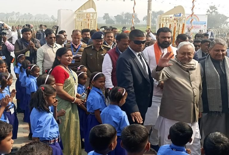 बिहार के पहले स्मार्ट विलेज का सीएम नीतीश ने किया उद्घाटन, बांका को 362 करोड़ की योजनाओं की दी सौगात…