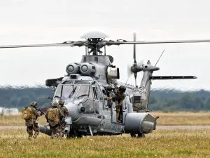 सबसे बड़े रक्षा सौदे को मंजूरी! HAL को मिला सबसे बड़ा ऑर्डर, सेना को मिलेंगे 156 मेड-इन-इंडिया हेलीकॉप्टर…