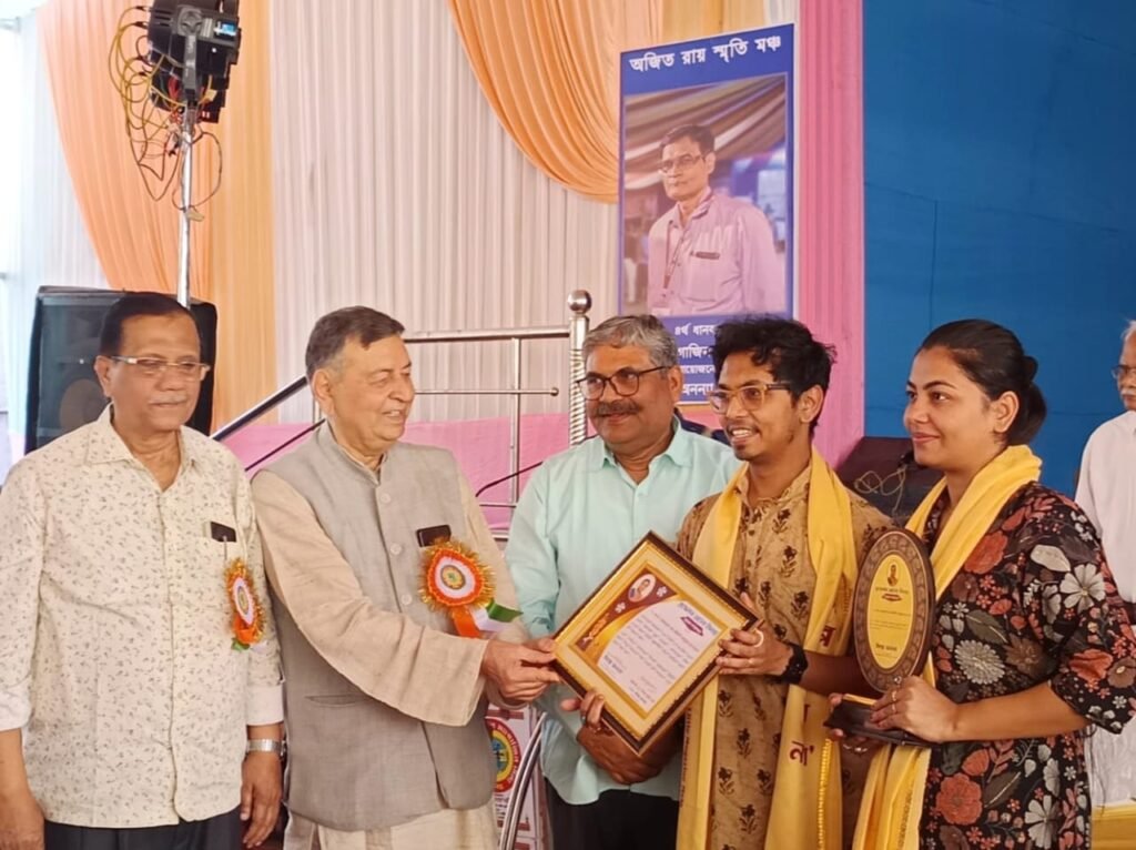 लिंडसे क्लब धनबाद में लघु पत्रिका का चौथा पुस्तक मेला  हुआ संपन्न…