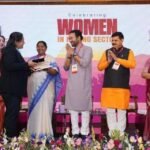 बीसीसीएल की पहली महिला माइनिंग कर्मी को कोयला मंत्री ने किया सम्मानित….