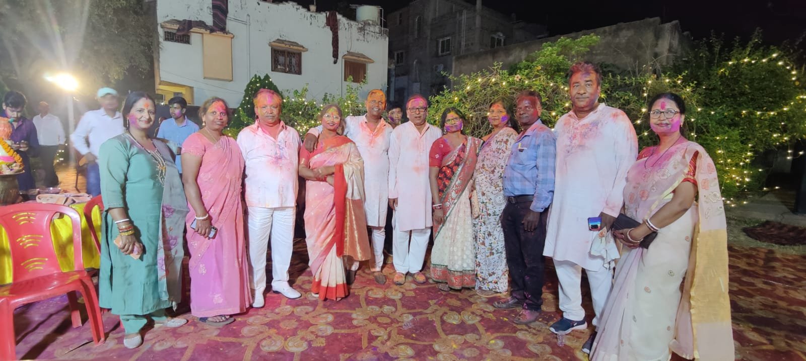 चिरकुंडा में होली की धूम,जम कर होली में सराबोर दिखे साहू समाज के लोग…