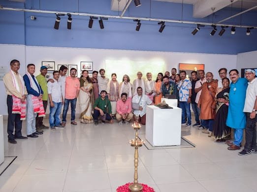 “पच्चीस साल बाद कलाकारों का संगम: अकादमी ऑफ फाइन आर्ट्स में “समन्वय” प्रदर्शनी”