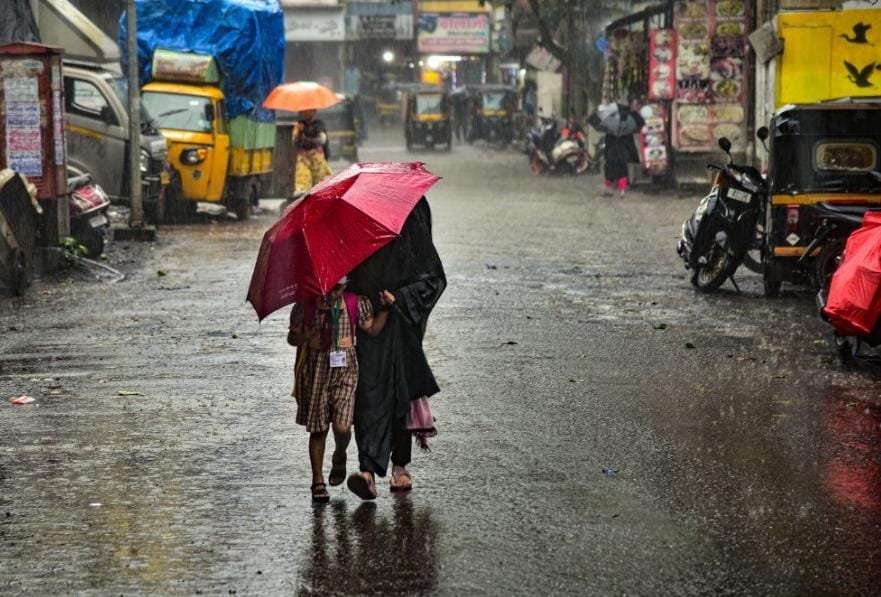 पश्चिम बंगाल में बारिश का दौर जारी, 20 और 21 मार्च से फिर बदलेगा मौसम, वर्षा का अलर्ट…