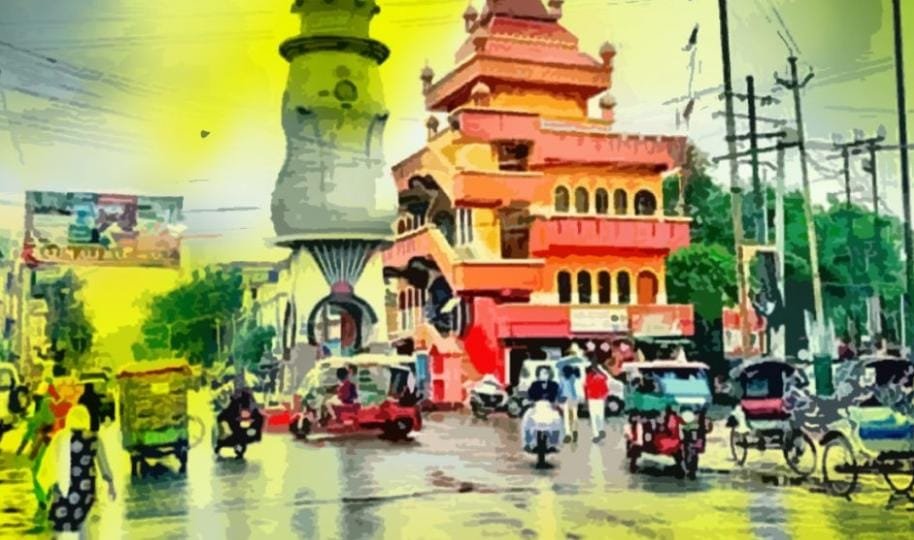 विद्यालय में चहारदीवारी नहीं, सड़क पर खेलते हैं बच्चे…