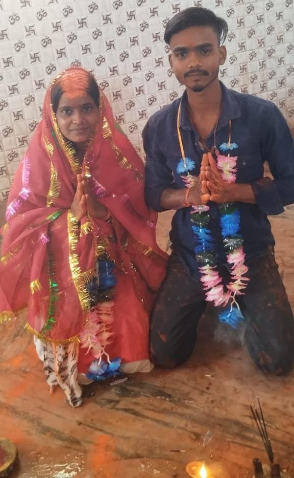 कतरास के प्रेमी जुगल शादी कर महिला थाना में किया सिलेंडर…