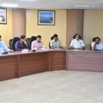 डॉक्टर को लोग भगवान मानते हैं, प्राथमिकता देकर करें आयुष्मान योजना के मरीजों का इलाज – एडीएम…