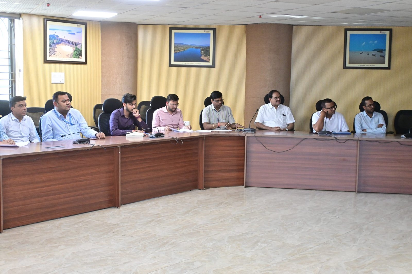 डॉक्टर को लोग भगवान मानते हैं, प्राथमिकता देकर करें आयुष्मान योजना के मरीजों का इलाज – एडीएम…