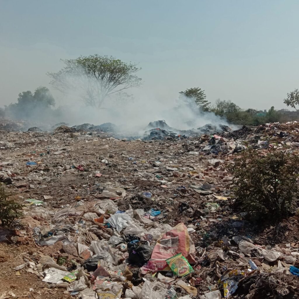 कागजी घोड़े पर सवार जामताड़ा प्रशासन, कचड़े के ढेर में दफ़न हुआ स्वच्छ भारत अभियान , मंत्री के सिपहसालार ने आंदोलन का दिया अल्टीमेटम…