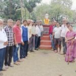 सीपीआई(एम) सिंदरी, की ओर से  शहीदे आजम भगत सिंह की प्रतिमा पर माल्यार्पण कर श्रद्धांजलि दी गई…