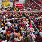 बाबा मंदिर में उमड़े भक्त, रात आठ बजे तक एक लाख भक्तों ने चढ़ाया जल….