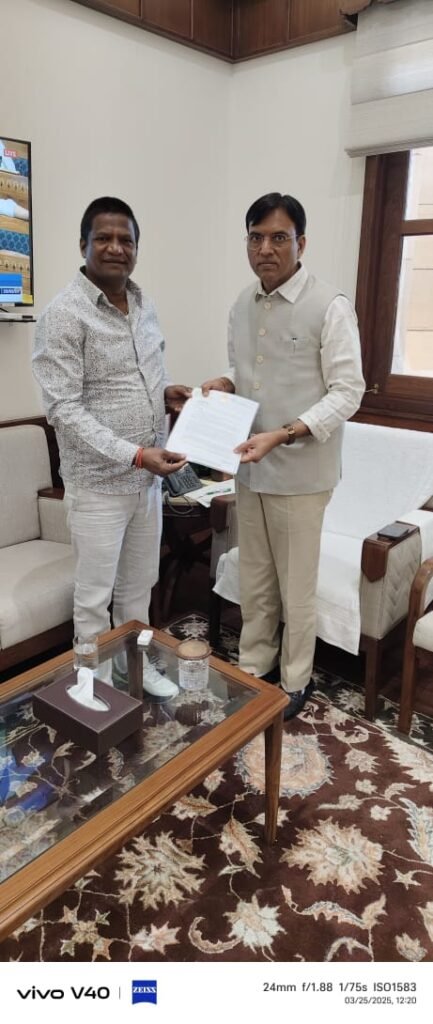 सांसद ढुलू महतो ने केंद्रीय श्रम मंत्री से की मुलाकात, धनबाद में ESIC 100 बेड अस्पताल की स्थापना की मांग दोहराई…