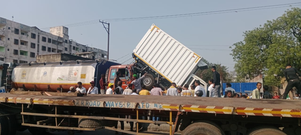 गोविंदपुर बाजार में दुर्घटना में 07 घायल, 01 की मौत…