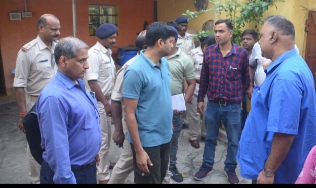 रिकवरी एजेंट को गिरफ्तार करने पहुंची सीबीआई टीम पर हमला, तीन अधिकारी जख्मी…