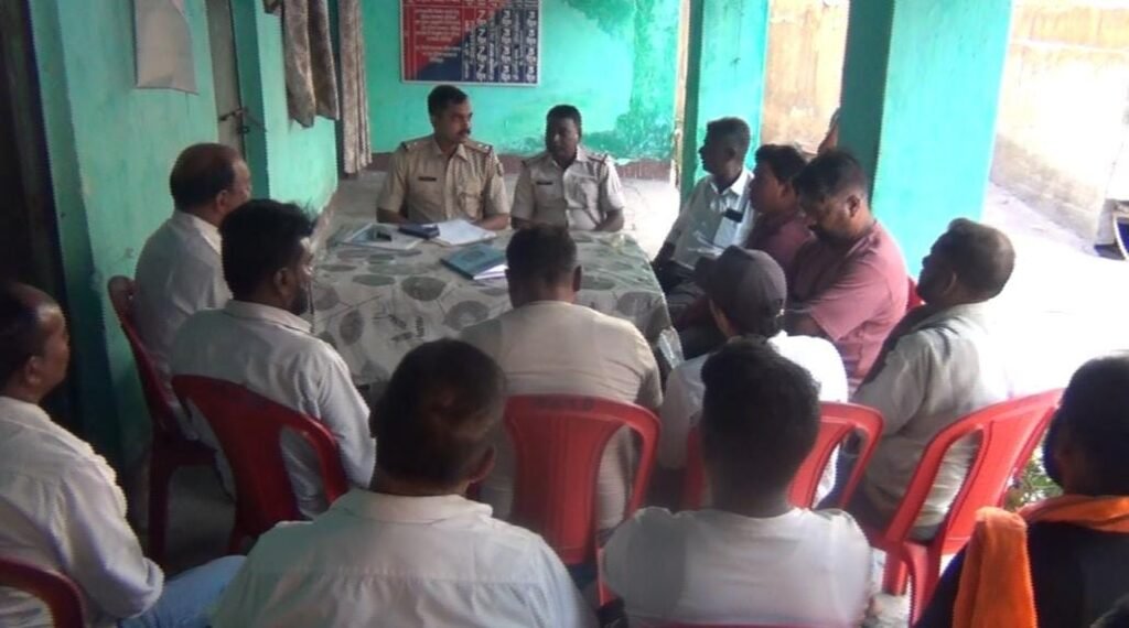 चैती छठ, नवरात्र, रामनवमी एवं ईद पर्व को लेकर घनुडीह ओपी परिसर में शांति समिति की बैठक हुई संपन्न…