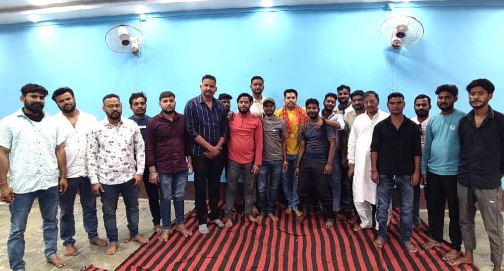 सिंदरी आज दिनांक 30 तारीख को निर्णय लिया गया है हनुमान जन्मोत्सव शोभायात्रा से पहले प्रभु श्रीराम की मूर्ति होगी स्थापित: सोनू…