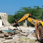 सॉरी! सुप्रीम कोर्ट का आदेश पता नहीं था, घर गिराने के बाद नगर निगम की माफी…