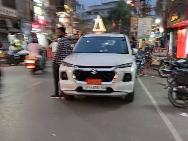 बिहार के मोतिहारी में SP ने जज की गाड़ी का कटवाया चालान, सड़क पर गलत तरीके से खड़ी थी कार…