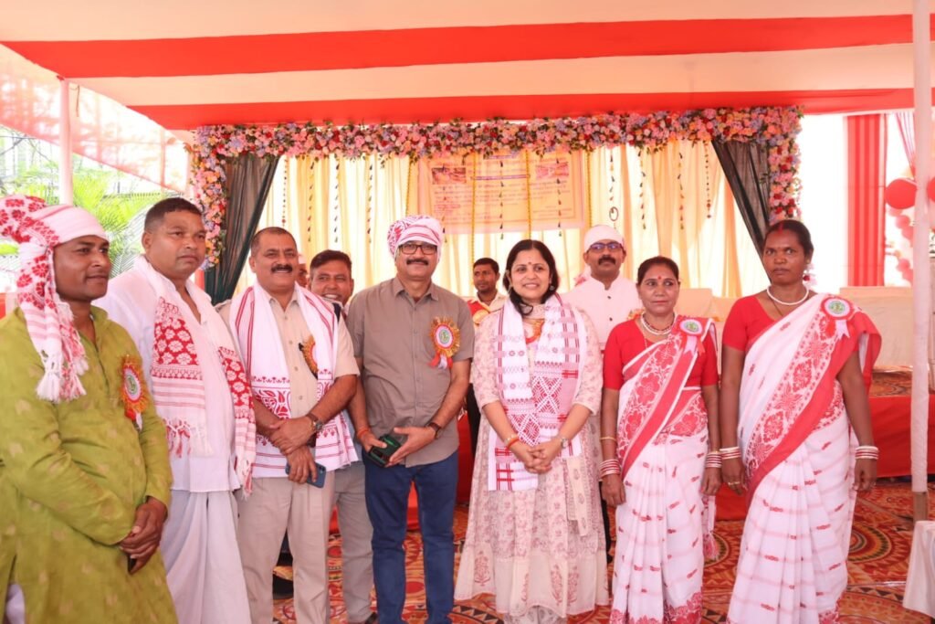 प्रकृति संरक्षण का संदेश देता है सरहुल पर्व: उपायुक्त…