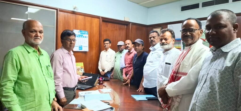 सिन्दरी के आवास नीति पर एफ सी आई प्रबंधन से मिलकर किया वार्ता संयुक्त संघर्ष मोर्चा, सिन्दरी….