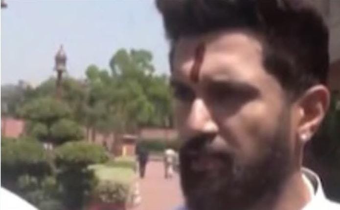 वक्फ संशोधन विधेयक पर गरमाई सियासत, चिराग पासवान बोले- ‘विपक्ष फैला रहा भ्रम’…