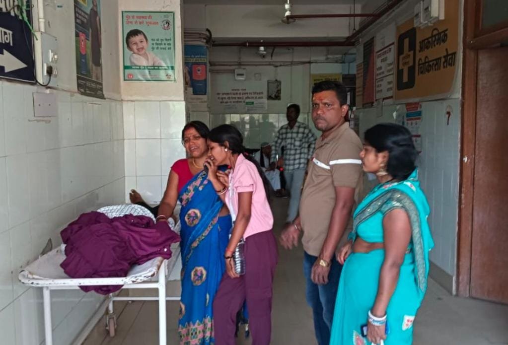 देवघर फुट ओवरब्रिज से गिरकर एक वृद्ध की मौत..