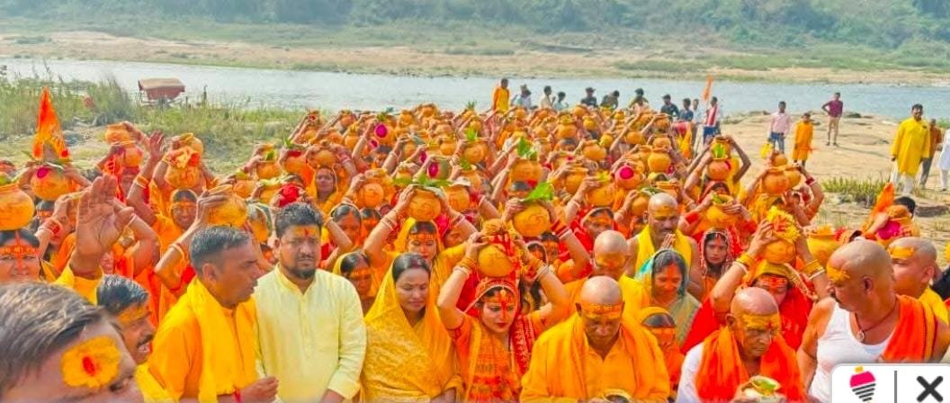 प्राण प्रतिष्ठा महायज्ञ को ले हाथूडीह में निकली कलश यात्रा…