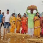 उदयमान सूर्य को अर्घ्य के साथ चार दिवसीय चैती महाछठ की समापन…