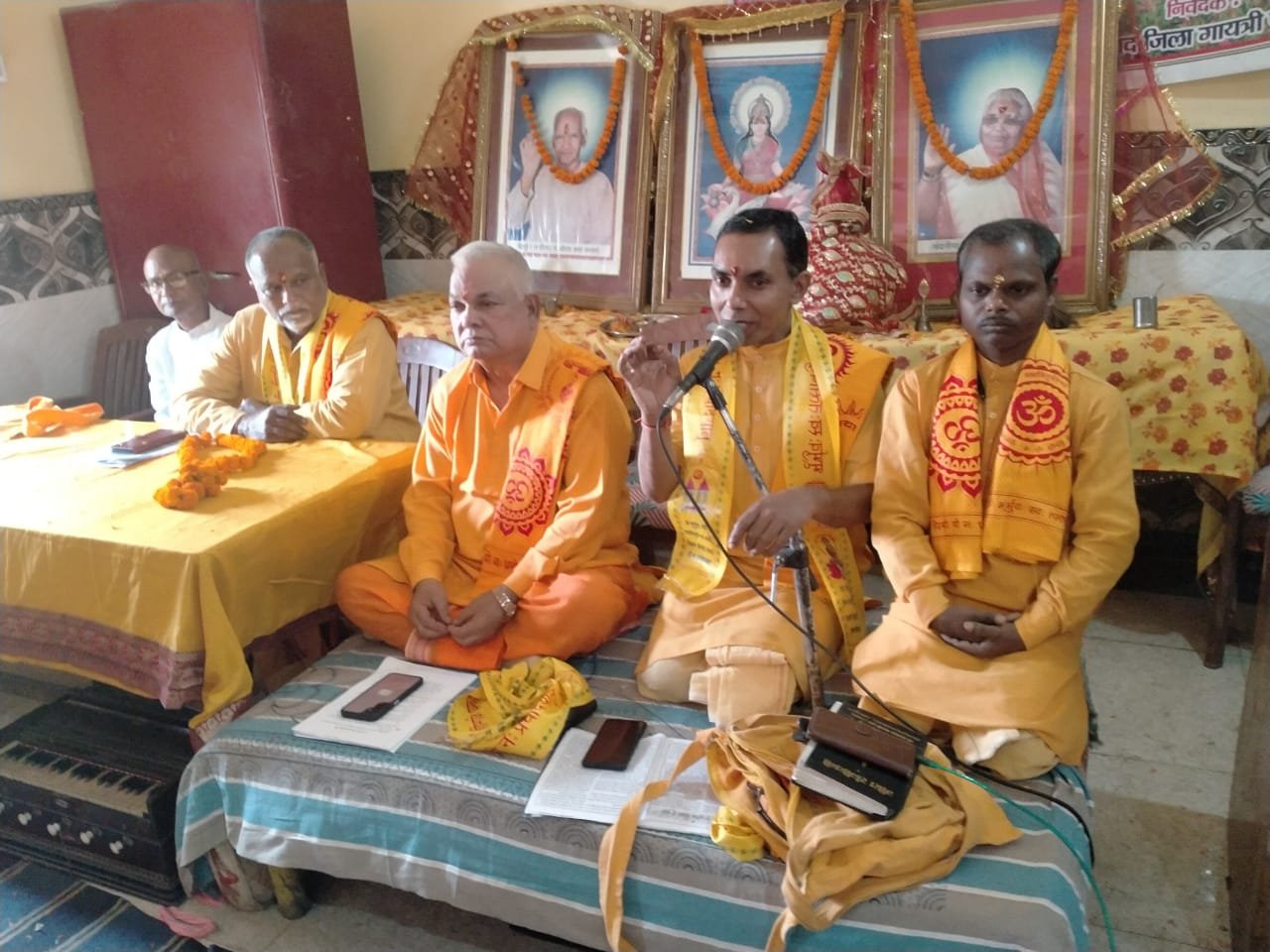 गायत्री शक्तिपीठ बस्ताकोला में प्राणवान कार्यकर्ता गोष्ठी की बैठक हुई संपन्न…