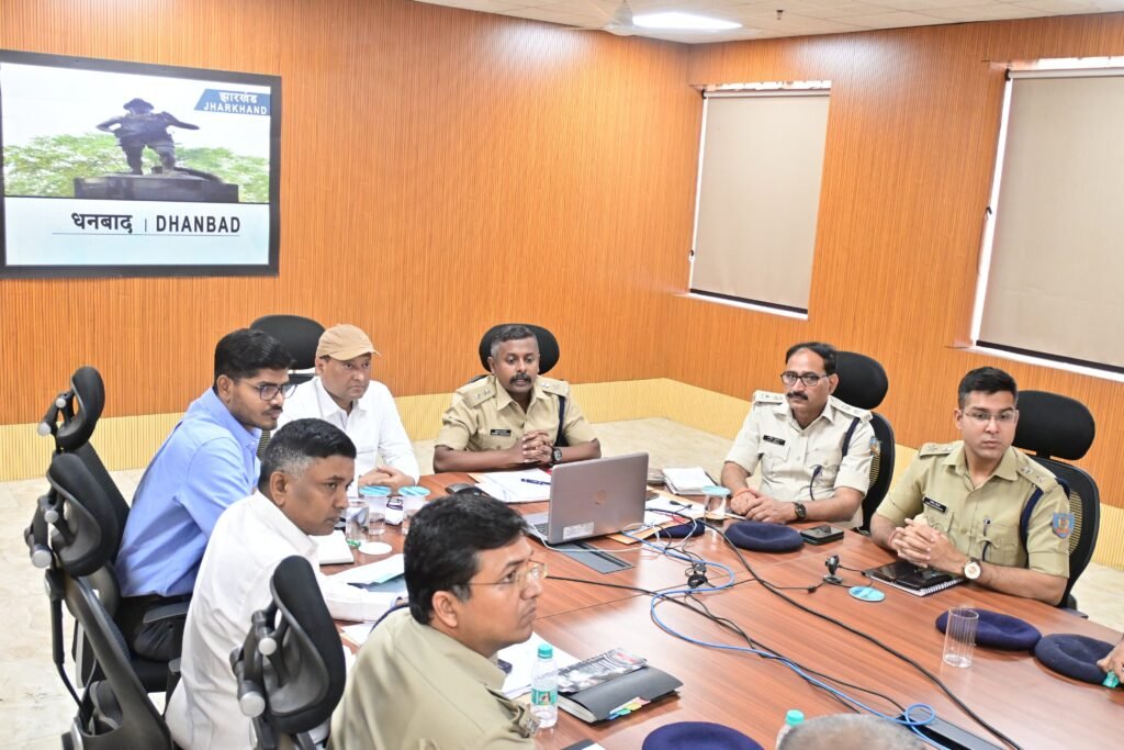 हर गतिविधि की सूचना कंट्रोल रूम और पुलिस मुख्यालय को देने का निर्देश…