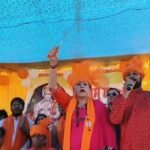 रामनवमी के मंच से हाँथो मे तलवार लेकर जय श्री राम के नारों के साथ गरजी भाजपा विधाइकाअग्निमित्रा पॉल…