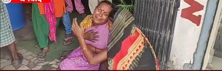 करेंट लगने से मजदूर की मौत, परिजनों का रो-रो के है बुरा हाल…