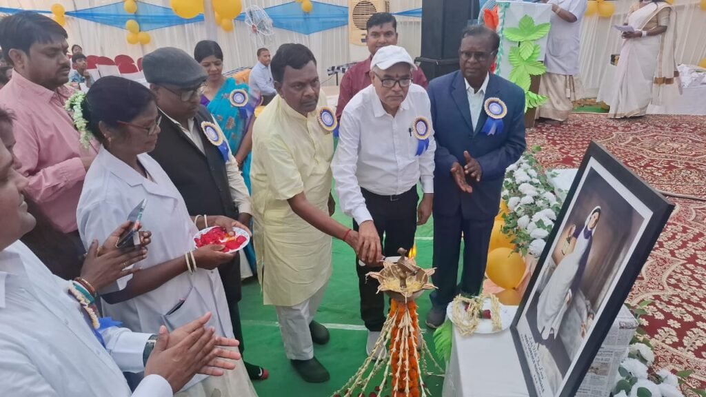 नइटिंगल स्कूल ऑफ नर्सिंग लैंप लाइटिंग सेरोमनी आयोजित…