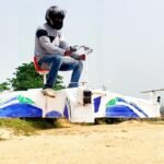 विश्व के बड़े -बड़े वैज्ञानिकों को टक्कर दे रहा बंगाल का फूल विक्रेता कबाड़ से जुगाड़ लगाकर महज 20 से 25 दिनों मे बना डाला एक उड़न खटोला…