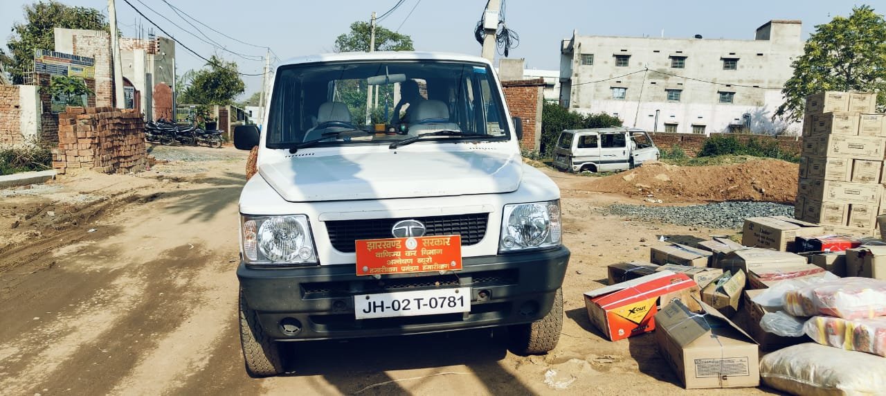 आयकर विभाग के असिस्टेंट कमिश्नर द्वारा टंडवा में की गई छापेमारी,मचा हड़कंप…