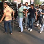 धनबाद में कांग्रेस के प्रदर्शन में कार्यकर्ताओं ने पत्रकारों से की मारपीट…कांग्रेस जिलाध्यक्ष और कार्यकारी अध्यक्ष ने मांगी माफ़ी..जानिए क्या था मामला…