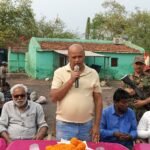 आउटसोर्सिंग के गुंडागर्दी एवं मनमानी ढंग से बस्ती की तरफ उत्खनन और हैवी ब्लास्टिंग करने के विरोध में निरसा के विधायक अरूप चटर्जी का दौरा एवं जनसभा हुआ…