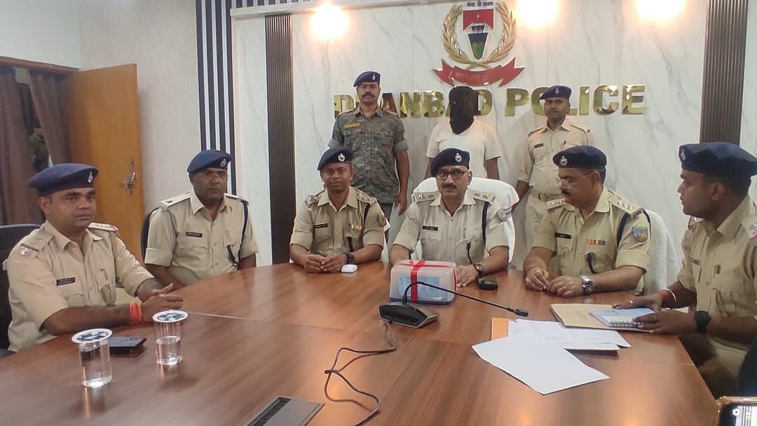 प्रिन्स खान गिरोह का एक अपराधी हथियार के साथ गिरफ्तार…