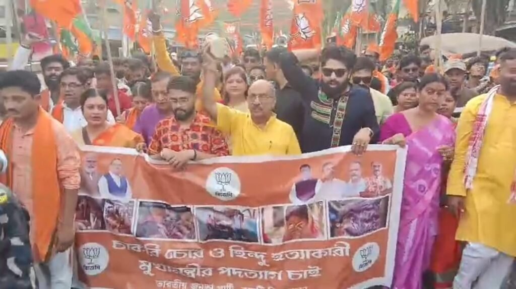 मुर्शिदाबाद हिंसा के खिलाफ सड़क पर उत्तरी भाजपा..डमरू बजाकर भाजपा विधायक ने हिंदू बचाओ का चलाया अभियान…