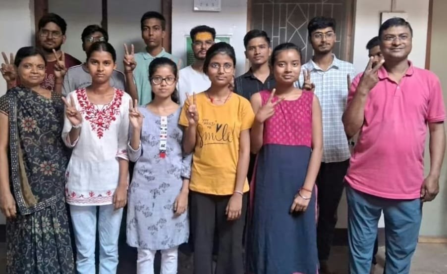 इंजीनियर्स का हब है बिहार का ये गांव, एक साथ 40 स्टूडेंट्स ने क्रैक किया IIT-JEE एग्जाम!…