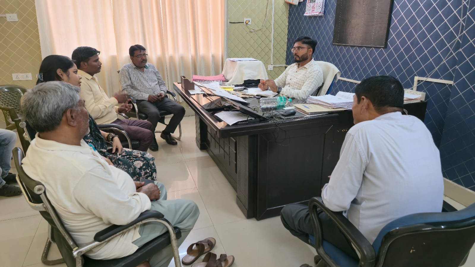 आम लोगों की समस्याओं का ससमय निष्पादन करें कर्मचारी: सीओ बलियापुर…