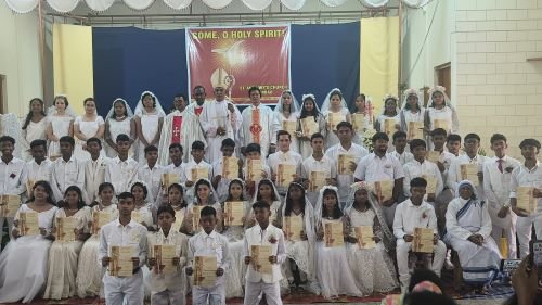 संत एंथोनी चर्च धनबाद में हुई दृढ़ीकरण संस्कार ग्रहण समारोह आयोजित…