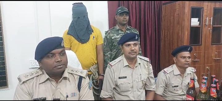 निरसा के कालूबथान पुलिस ने छापामारी कर भारी मात्रा में अवैध शराब के साथ एक धंधेबाज को किया गिरफ़्तार, निरसा SDPO ने PC कर मामले का किया खुलासा…